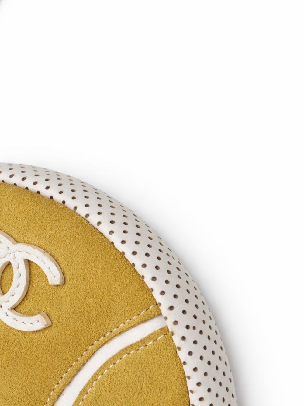 CHANEL RARE LIMITED CLUTCH - Picture 4 of 10